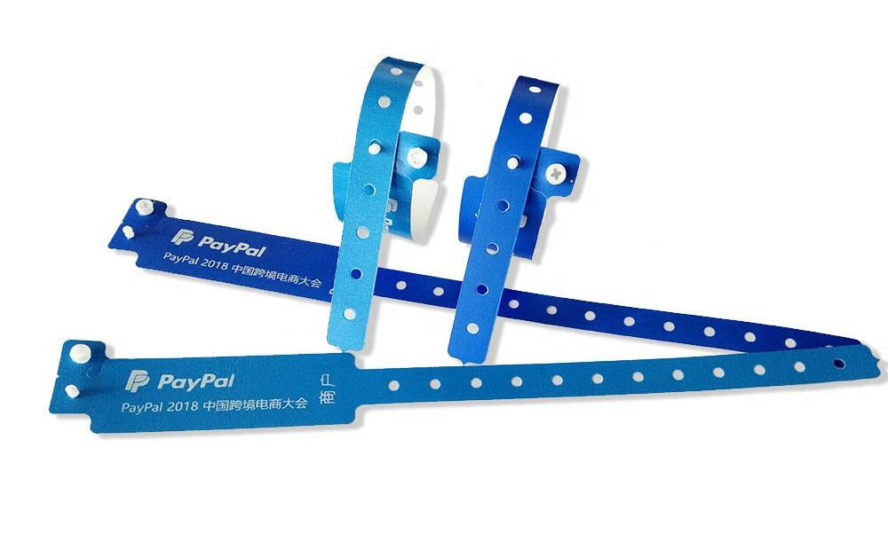 Custom Plastic Wristbands – Slim Band